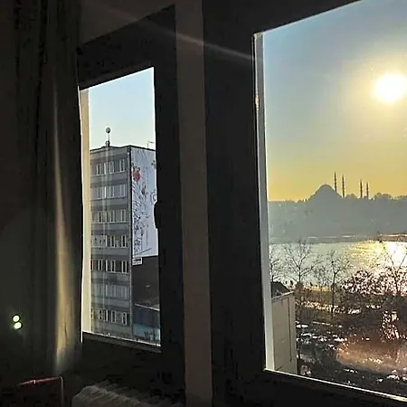 Wonder Karakoey 6- 4br, 2ba Astounding Sea View Hotell Istanbul