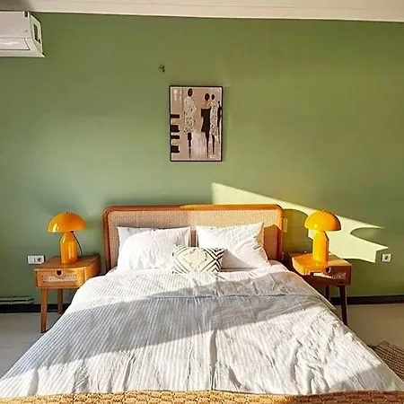 فندق Wonder Karakoey 6- 4br, 2ba Astounding Sea View